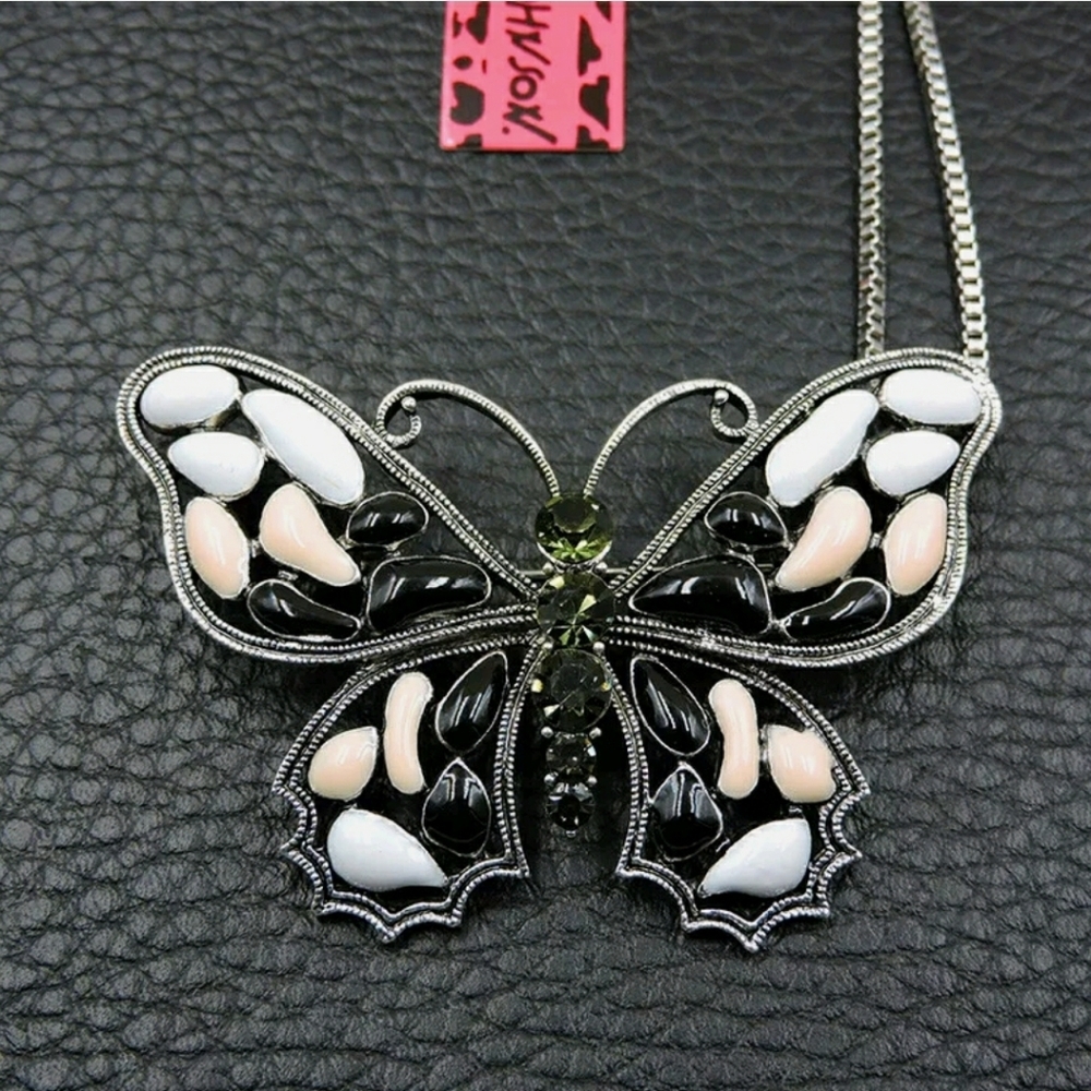 Crystal resin butterfly necklace/brooch